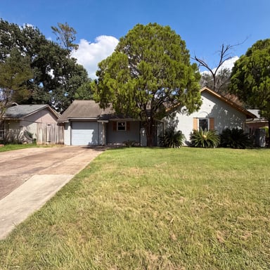 Property photo 1 of 9314 Deanwood St