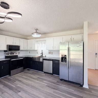 Property photo 2 of 1011 Meagan Ct