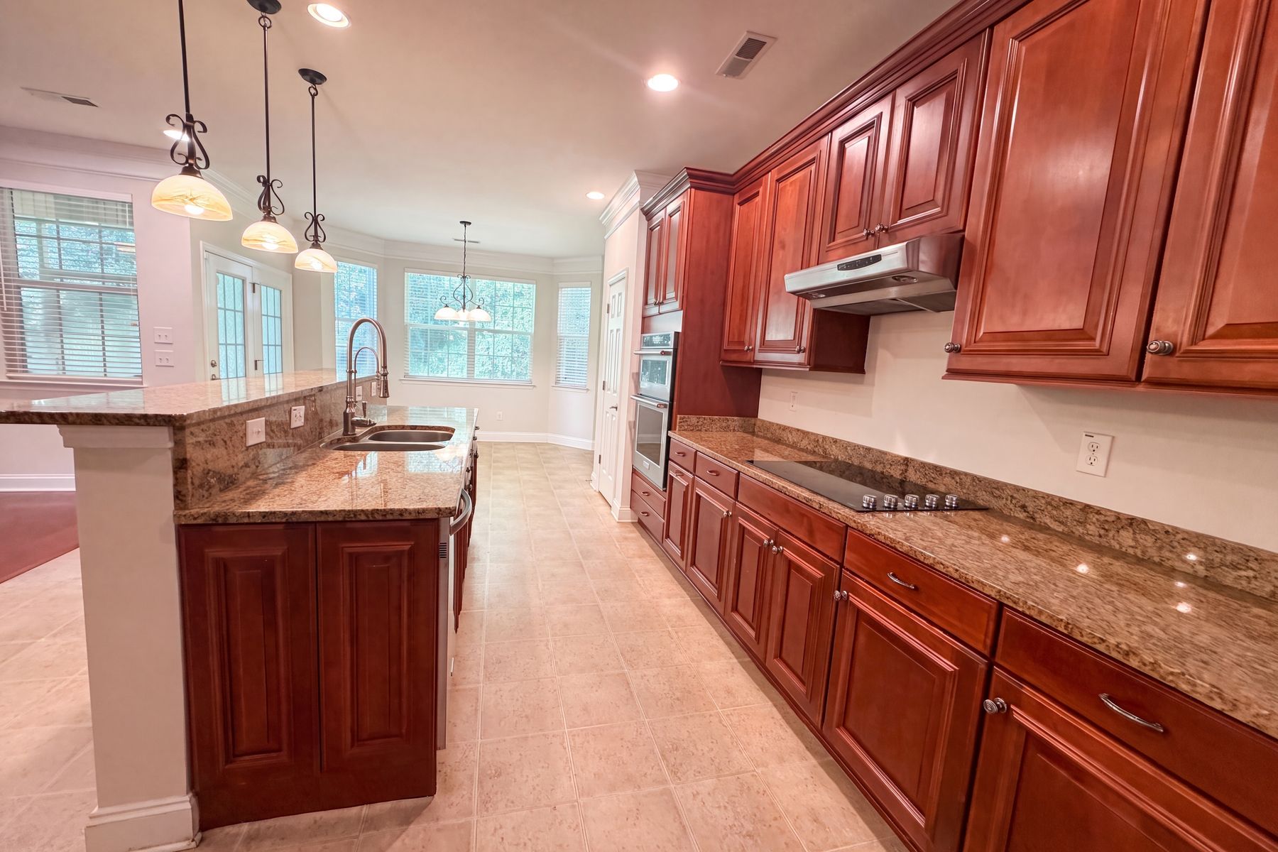 Photo 2 of 22 of 676 Grassy Hill Rd, Summerville, SC