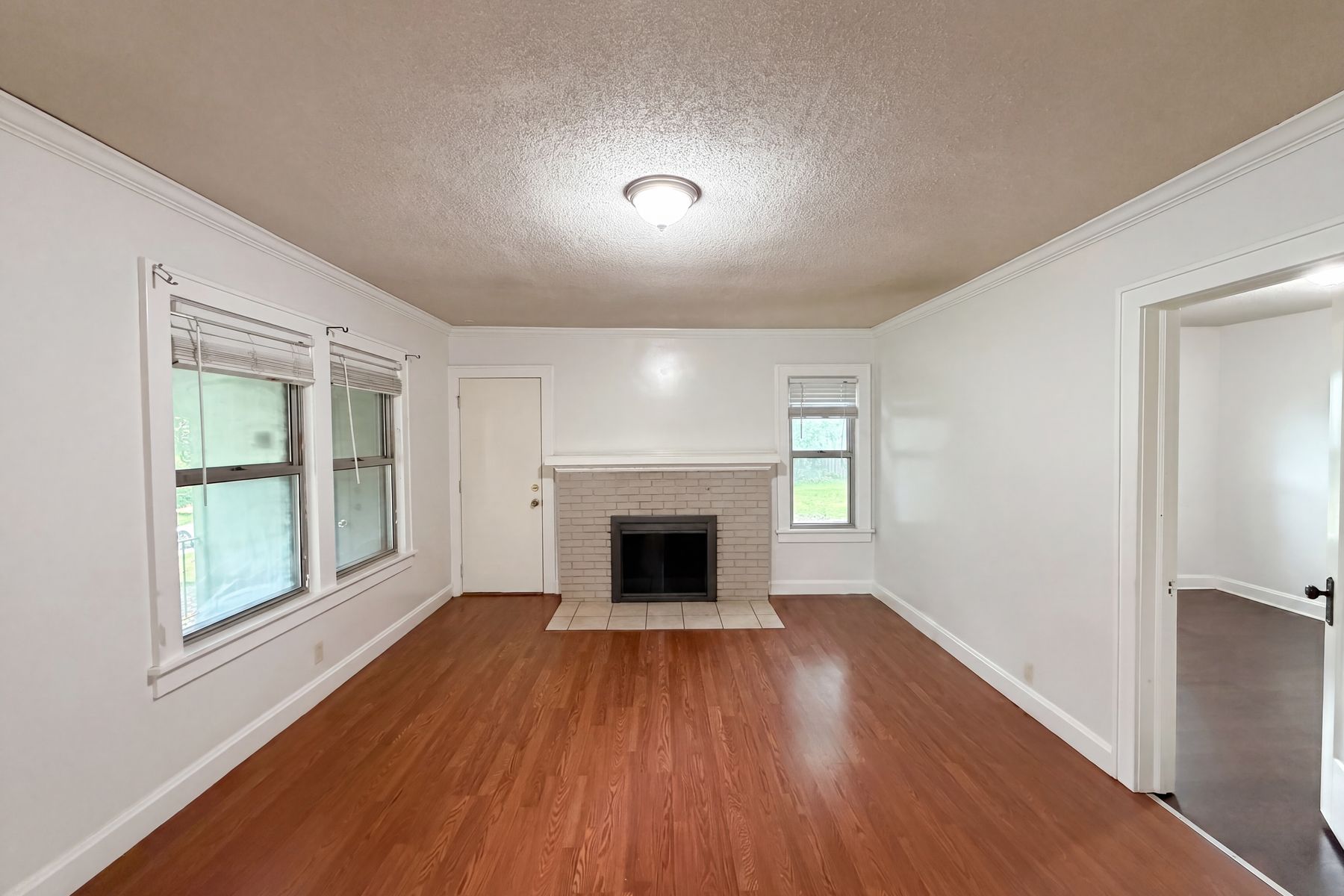 Property photo 3 of 11304 E 55th Ter