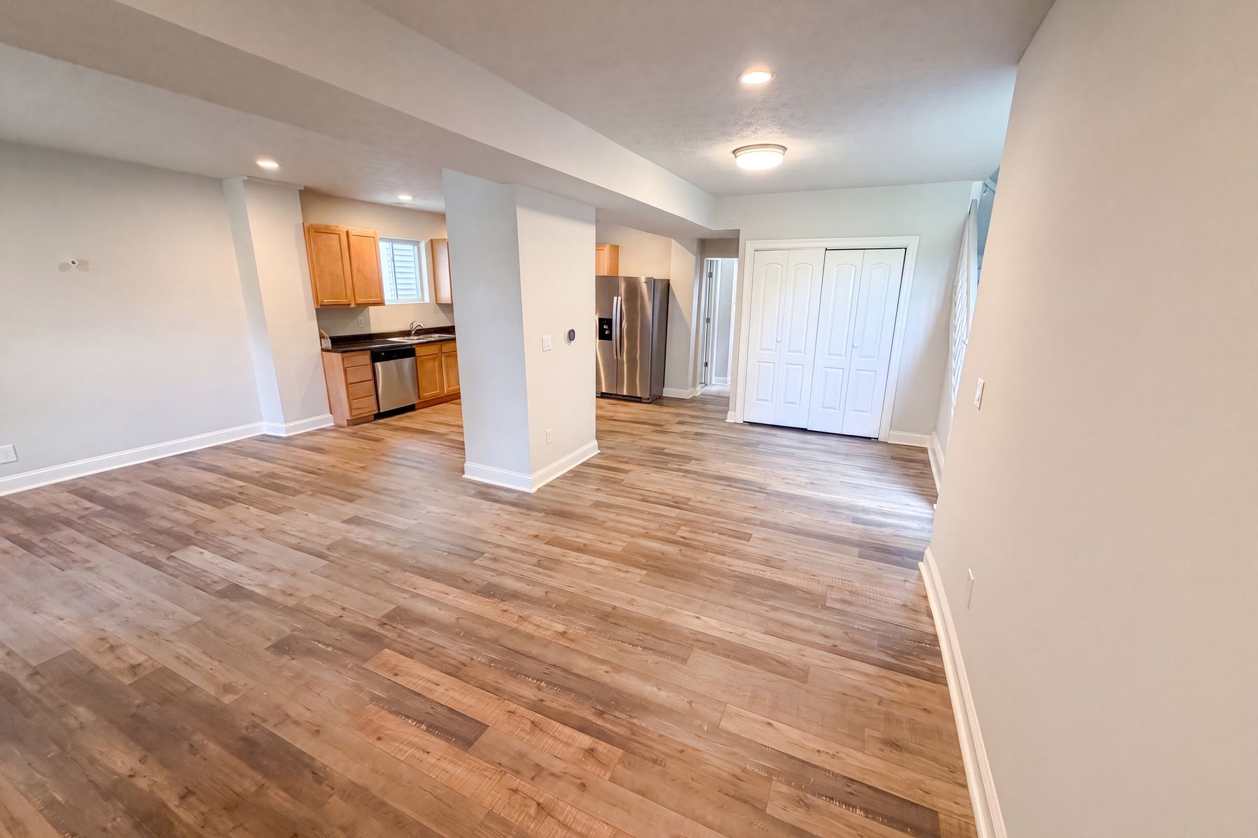 Property photo 3 of 2615 Boulevard Pl