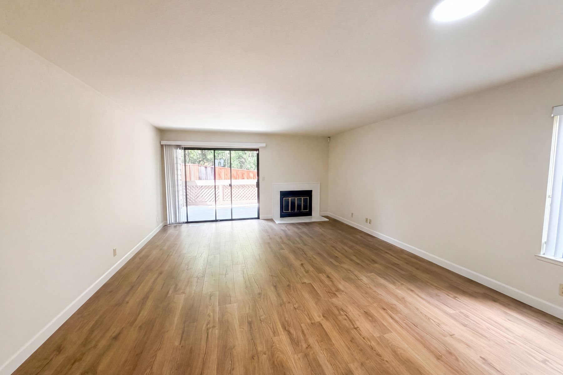 Property photo 3 of 1555 Hecker Pass Rd Apt C101