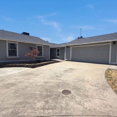 Property photo 1 of 838 Dutra Ave