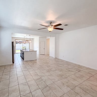 Property photo 3 of 4127 S 97th Dr