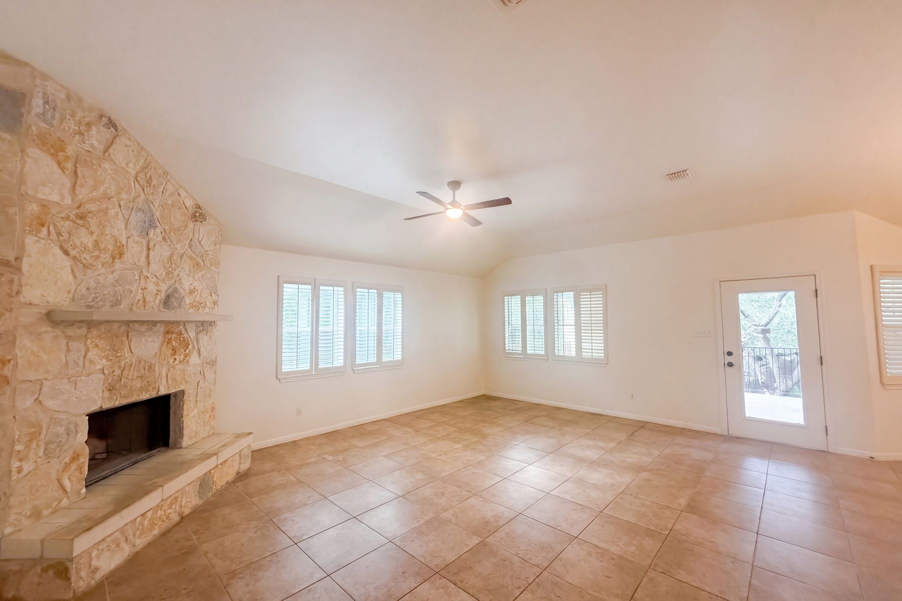 Property photo 3 of 12 Birchwood Cir