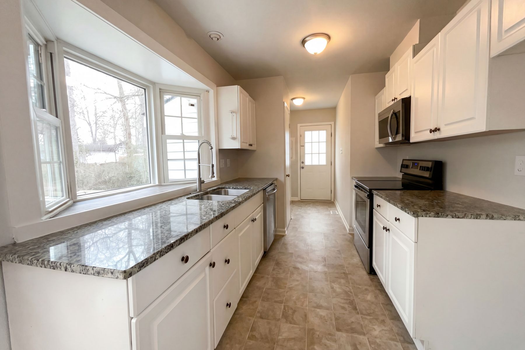 Photo 2 of 17 of 7309 Beaverwood Dr, Raleigh, NC