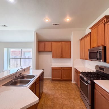 Property photo 2 of 632 Stirrup Bar Dr