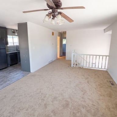 Property photo 3 of 301 4th St