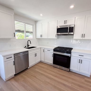 Property photo 2 of 1193 E G St