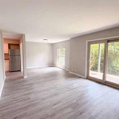 Property photo 3 of 407 Summit Ridge Pl