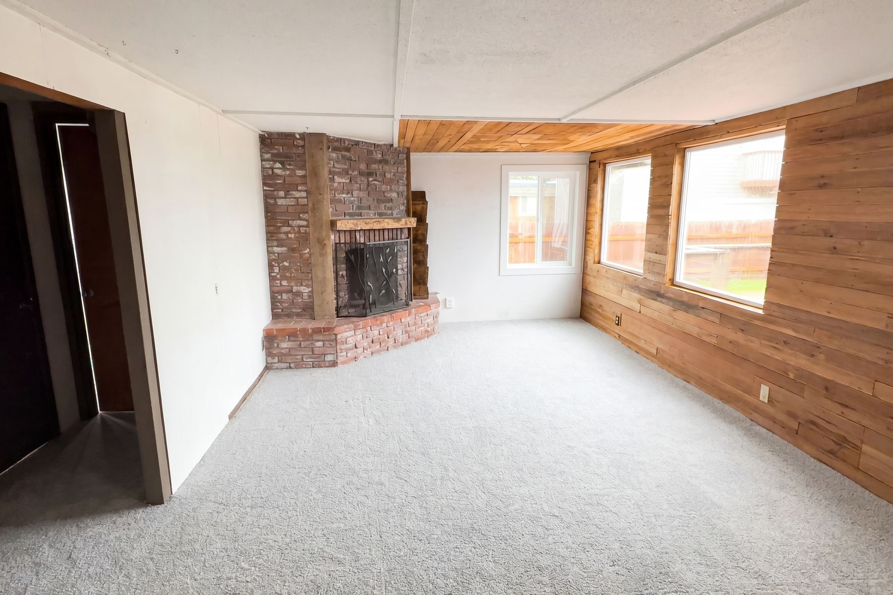 Property photo 3 of 35390 Rueppel Ave