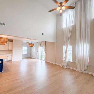 Property photo 3 of 142 Lucca Dr
