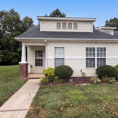 Property photo 1 of 946 Olde Towne Way