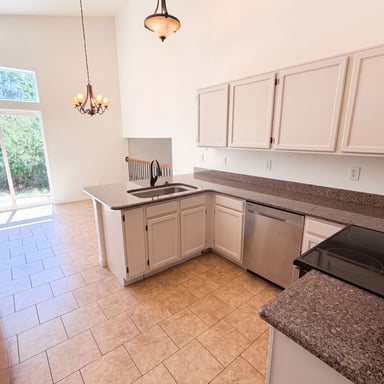 Property photo 2 of 4408 Ashcroft Ave