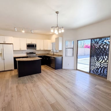 Property photo 2 of 17249 W Cocopah St
