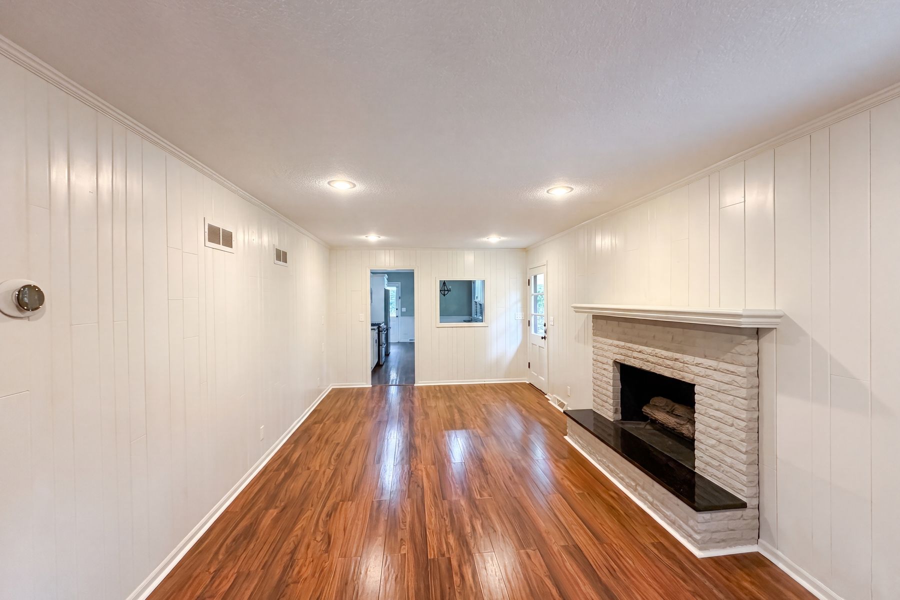 Property photo 3 of 4321 NW Briarcliff Ln