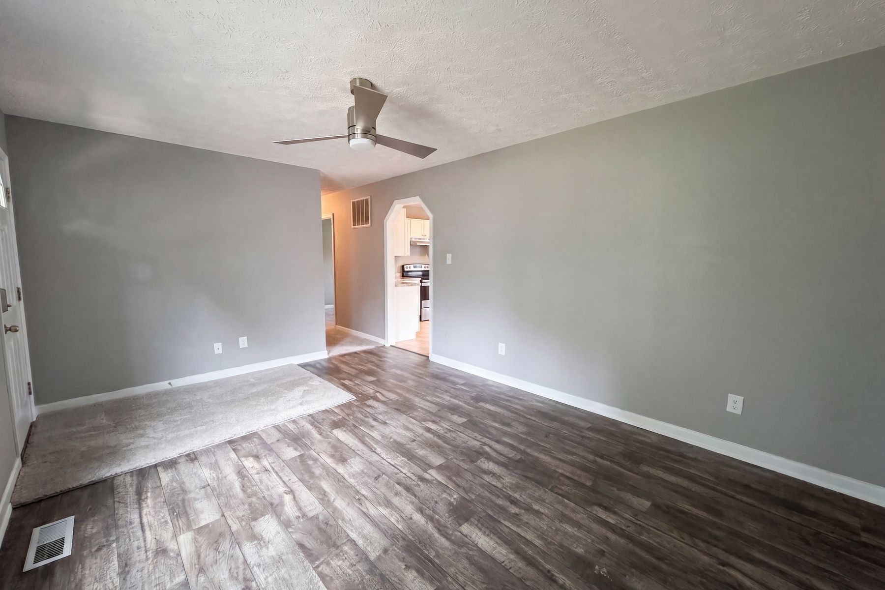 Property photo 3 of 2700 Tipton St