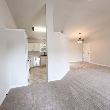 Property photo 3 of 220 Longshadow Dr