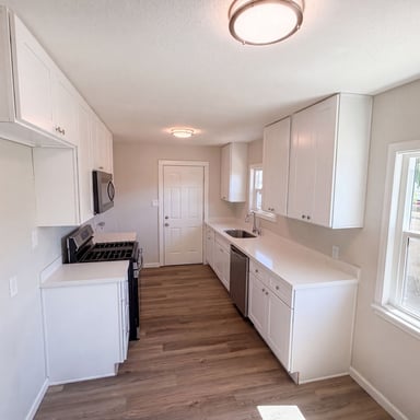 Property photo 2 of 1374 El Nita Ln