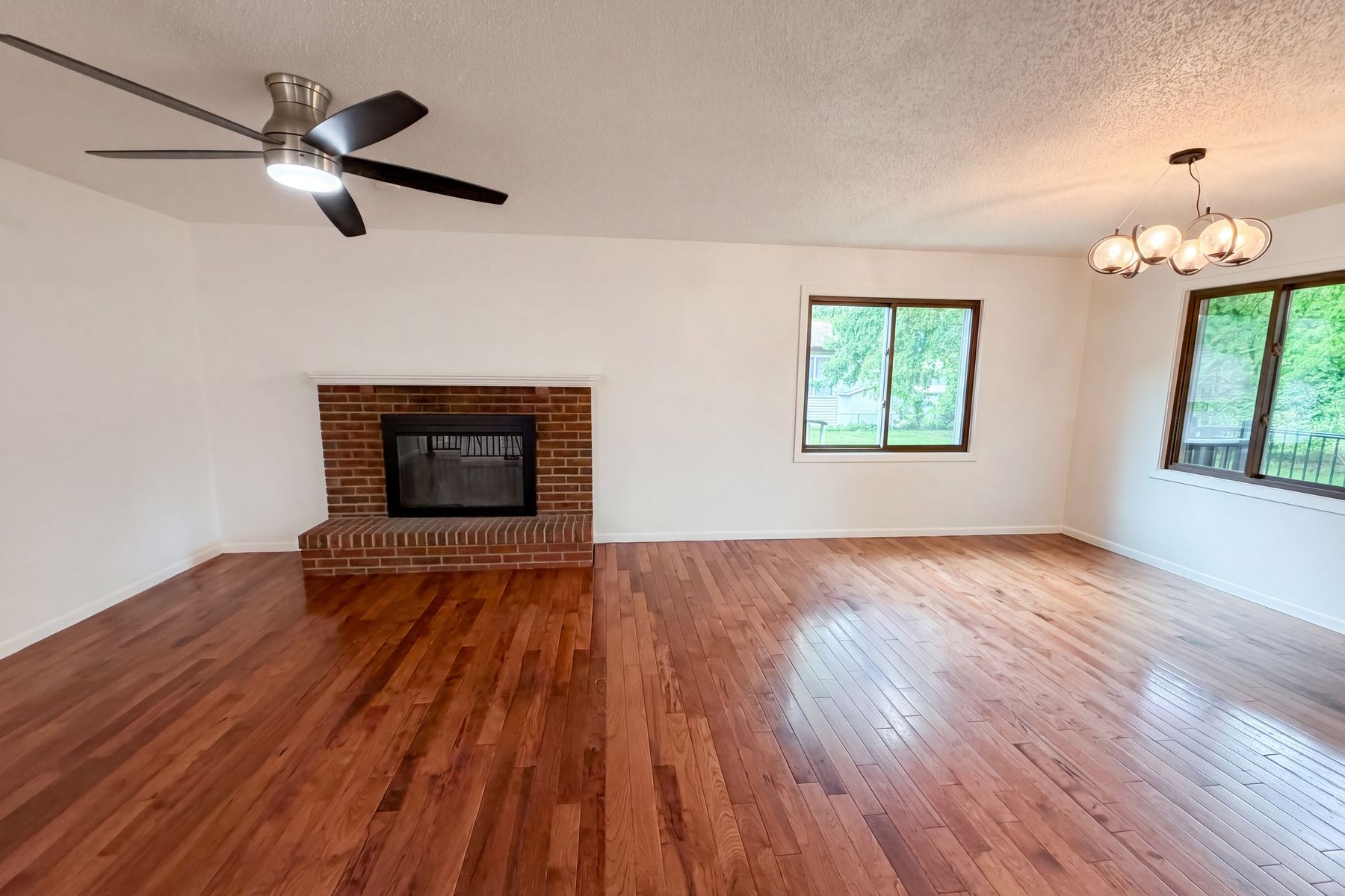 Property photo 3 of 11878 100th Pl N