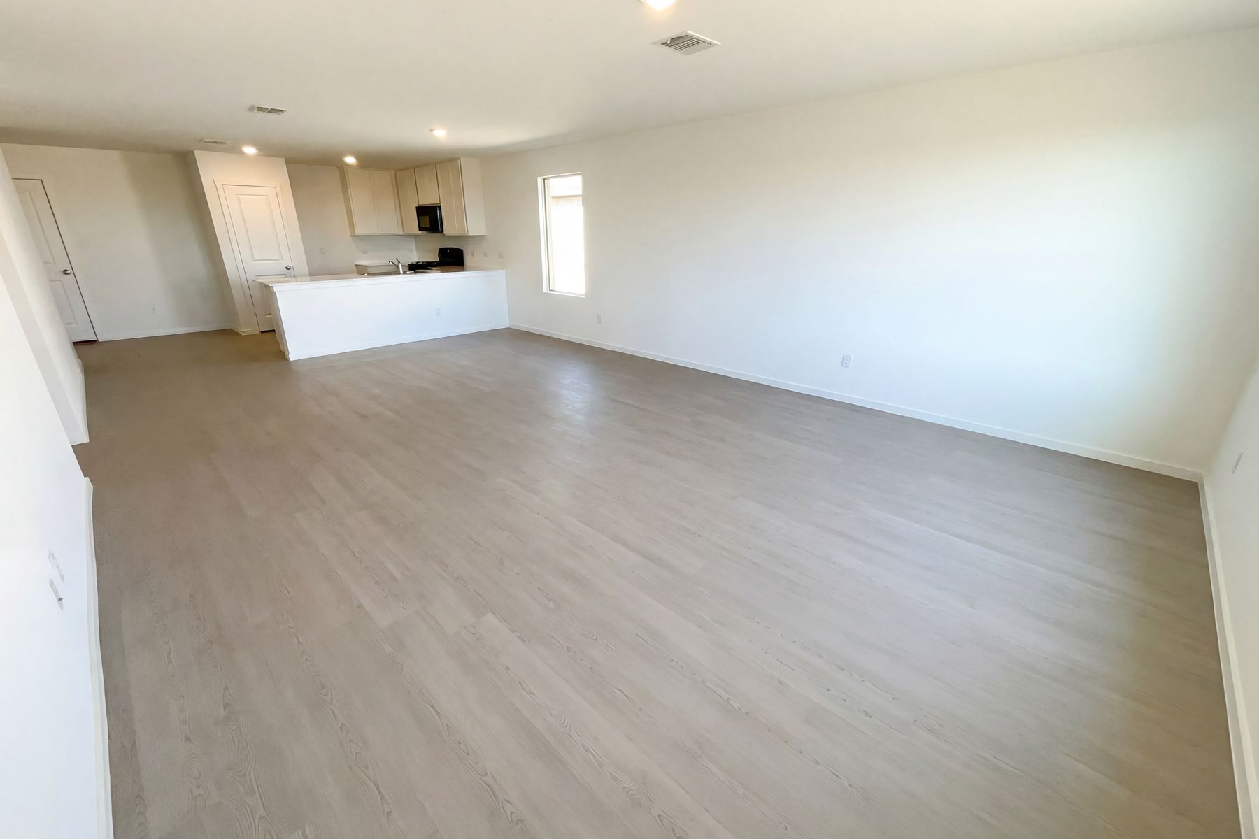 Property photo 3 of 3728 Los Cabos Dr
