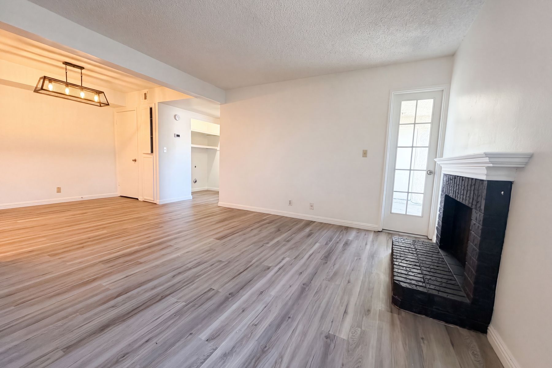 Property photo 3 of 1701 E Katie Ave Apt 83