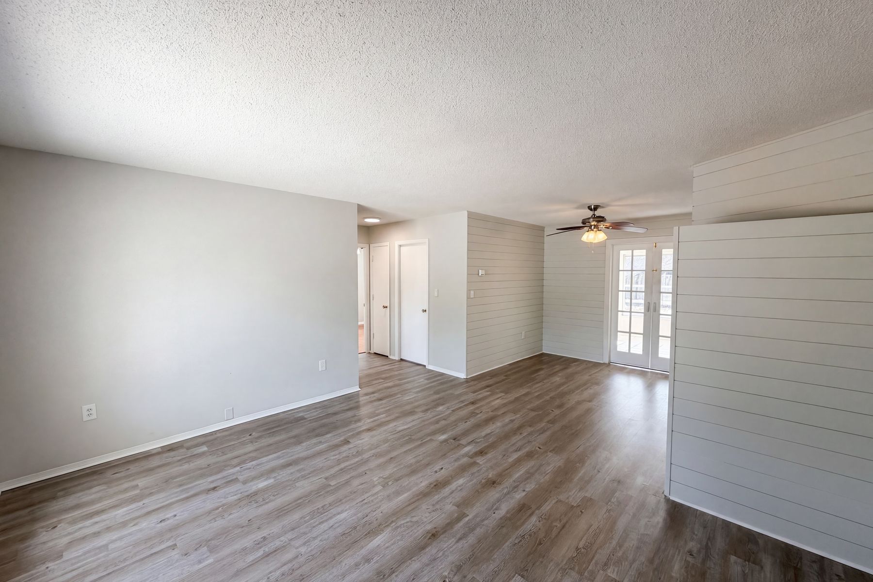 Property photo 3 of 7328 Tangelo Ave