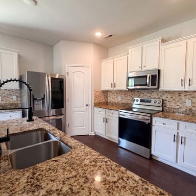 Property photo 2 of 4034 Rosfield Dr