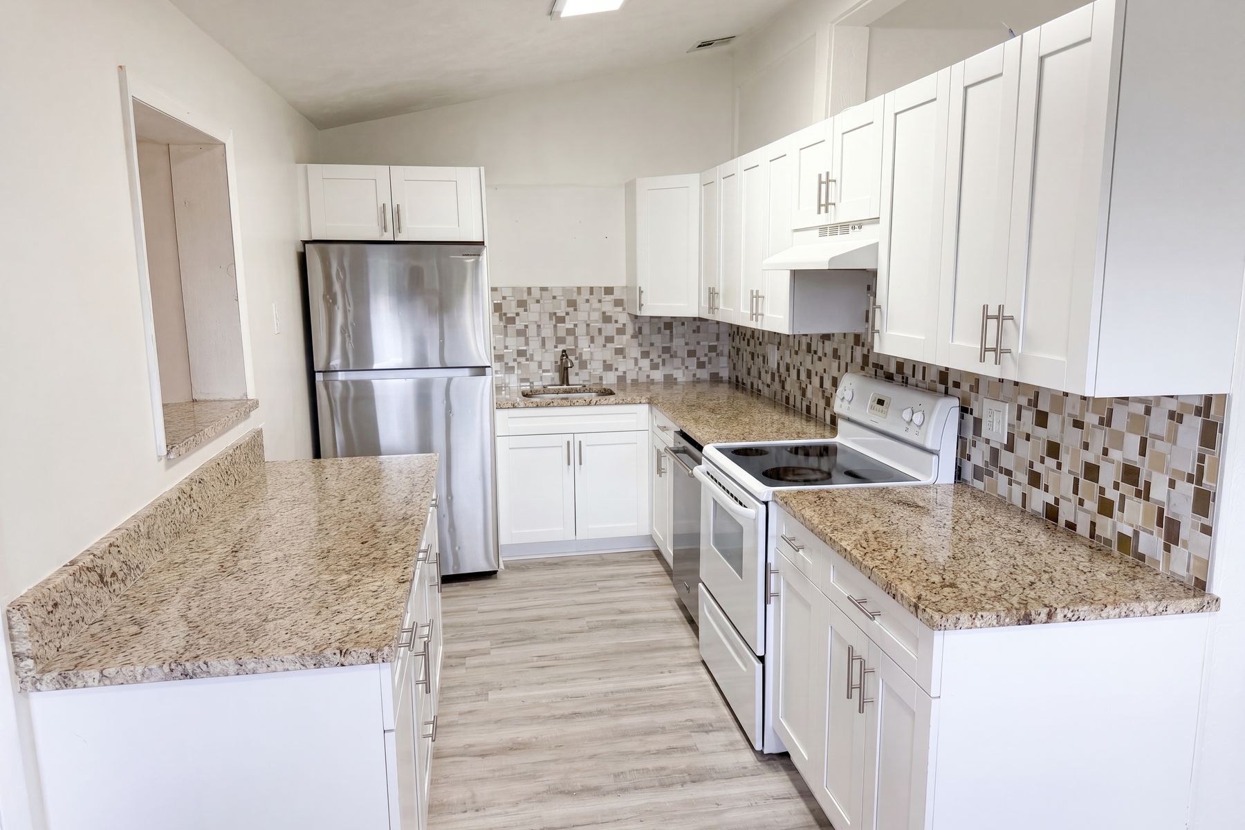 Photo 2 of 30 of 752 Orchid Dr, Royal Palm Beach, FL