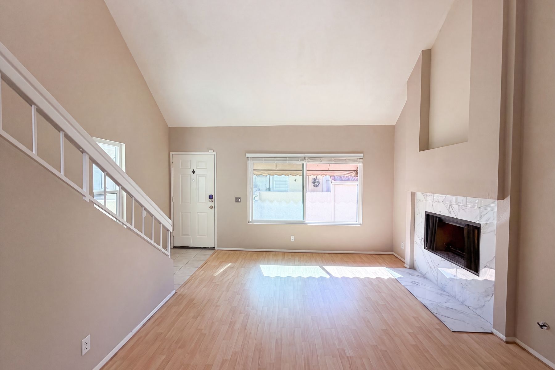 Property photo 3 of 87 Pearl