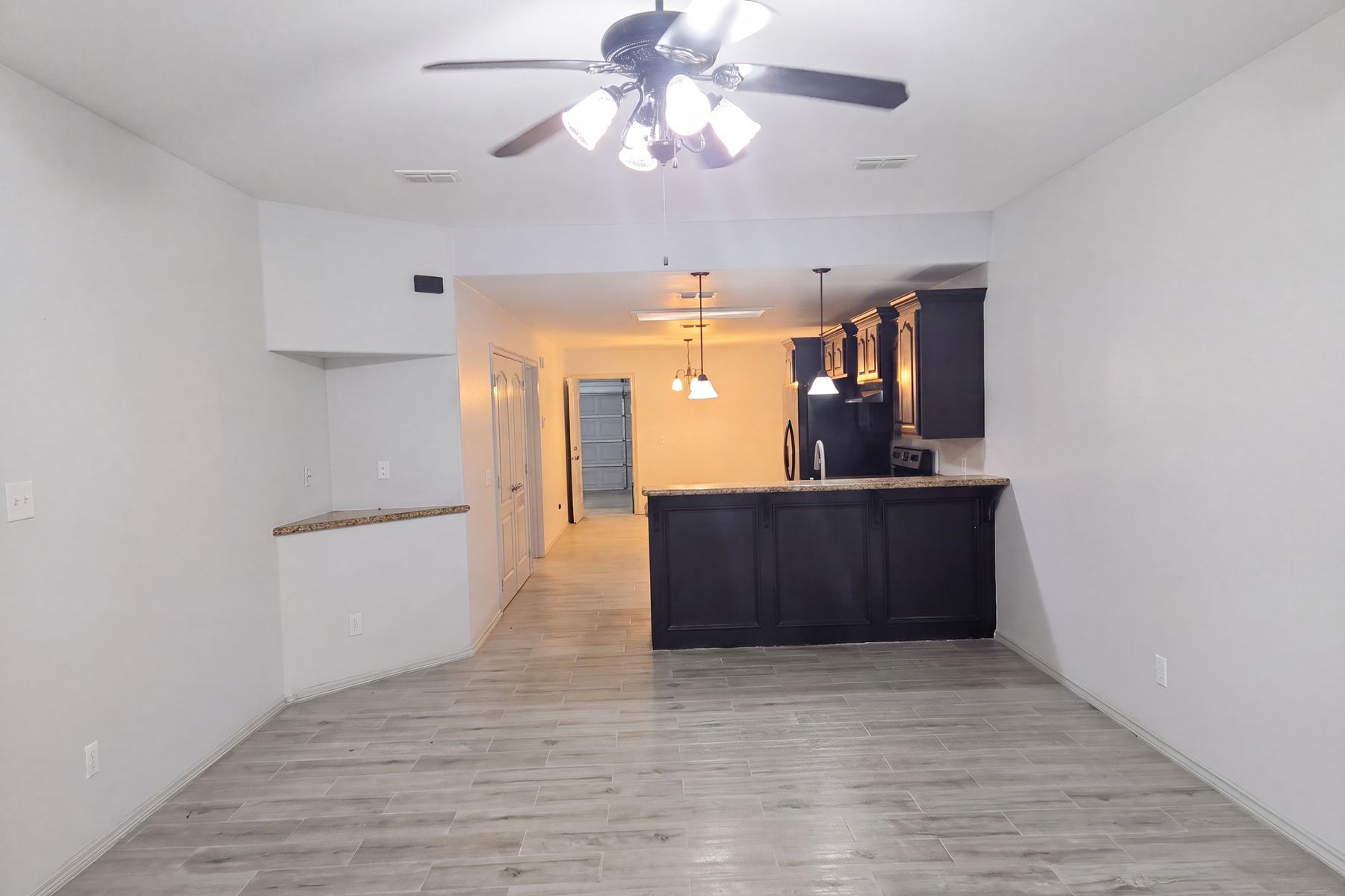 Property photo 3 of 2116 S 6th St