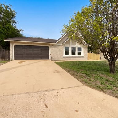 Property photo 1 of 1210 Fillmore Dr
