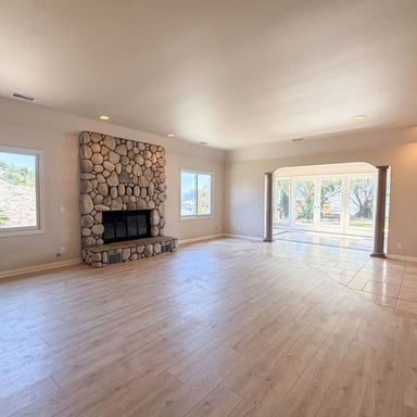 Property photo 3 of 30181 Via Maria Elena