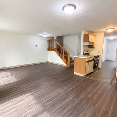 Property photo 3 of 20 Lordvale Blvd #202
