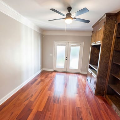 Property photo 3 of 2700 Pine Tree Rd NE Unit 3006