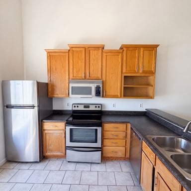 Property photo 2 of 19601 N 7th St Unit 2050