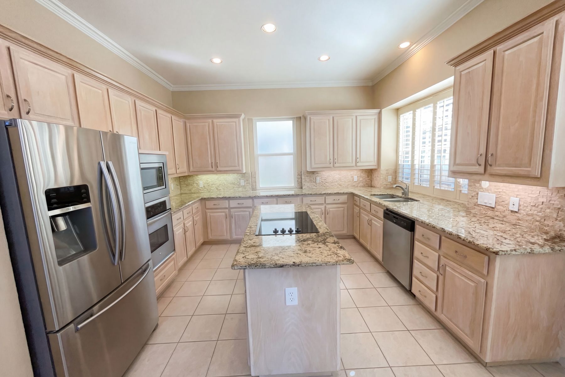 Photo 2 of 26 of 2741 Barrington Dr, Plano, TX