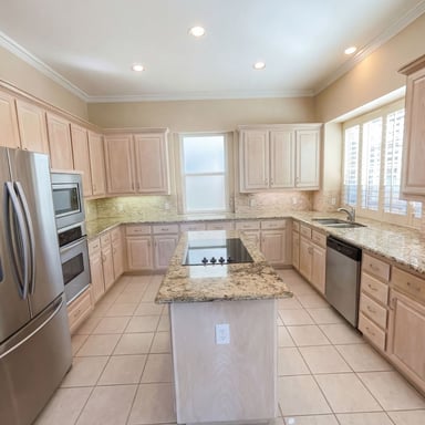 Property photo 2 of 2741 Barrington Dr