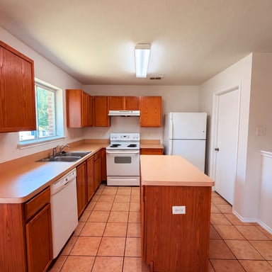 Property photo 2 of 511 Brighton Ct