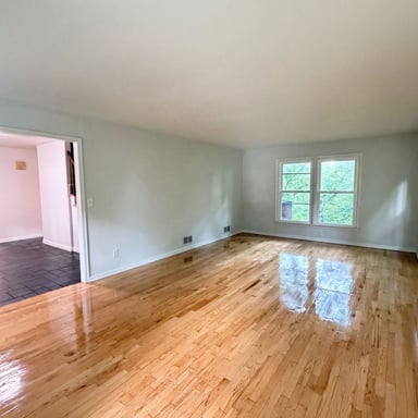 Property photo 3 of 101 Wexford Way