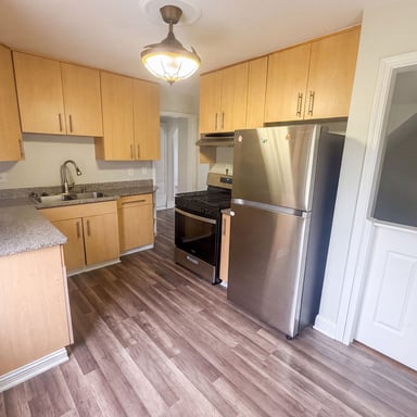 Property photo 2 of 17590 Eastland St