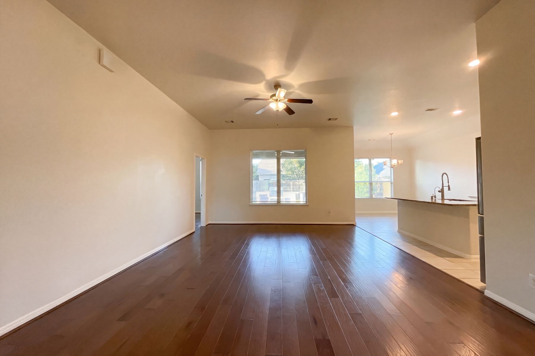 Property photo 3 of 21205 Timber Bluff Ln