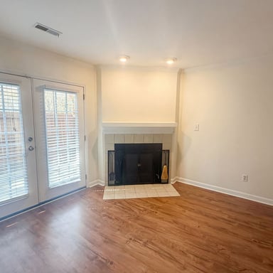 Property photo 3 of 5621 Split Oak Way