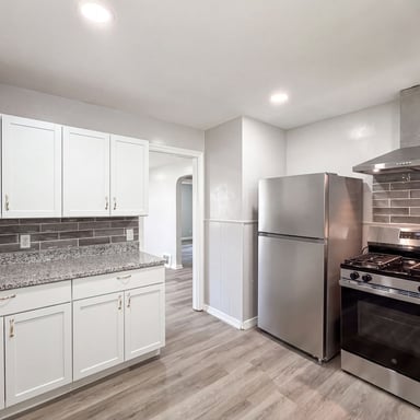 Property photo 2 of 7425 Martin St