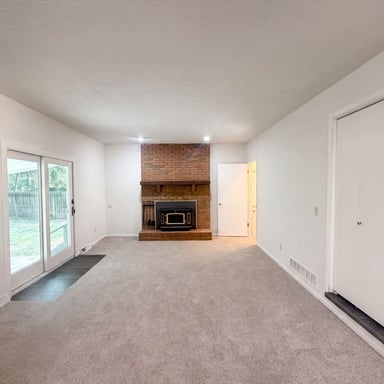 Property photo 3 of 5129 Etna Rd