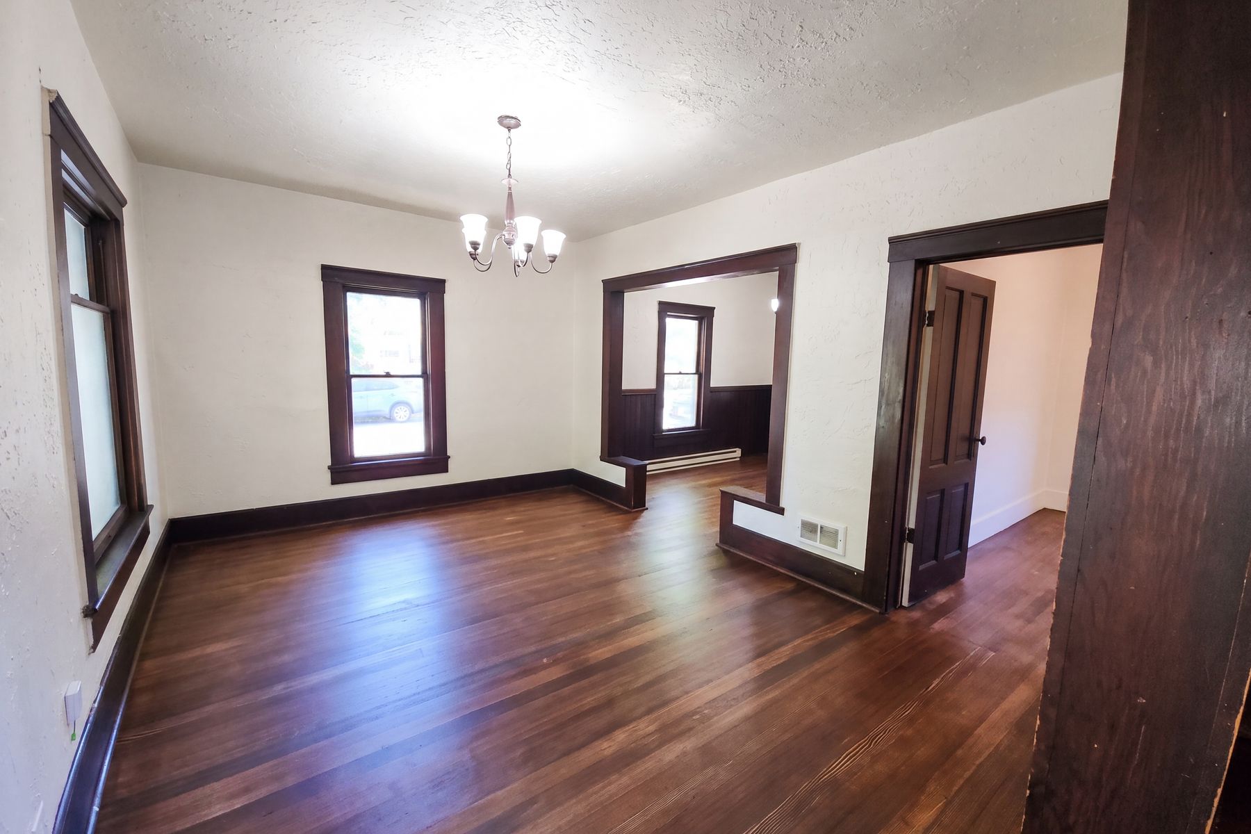 Property photo 3 of 1011 Almaden St
