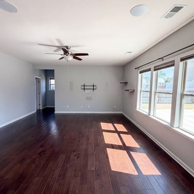 Property photo 3 of 1305 Ivey Grove Ct