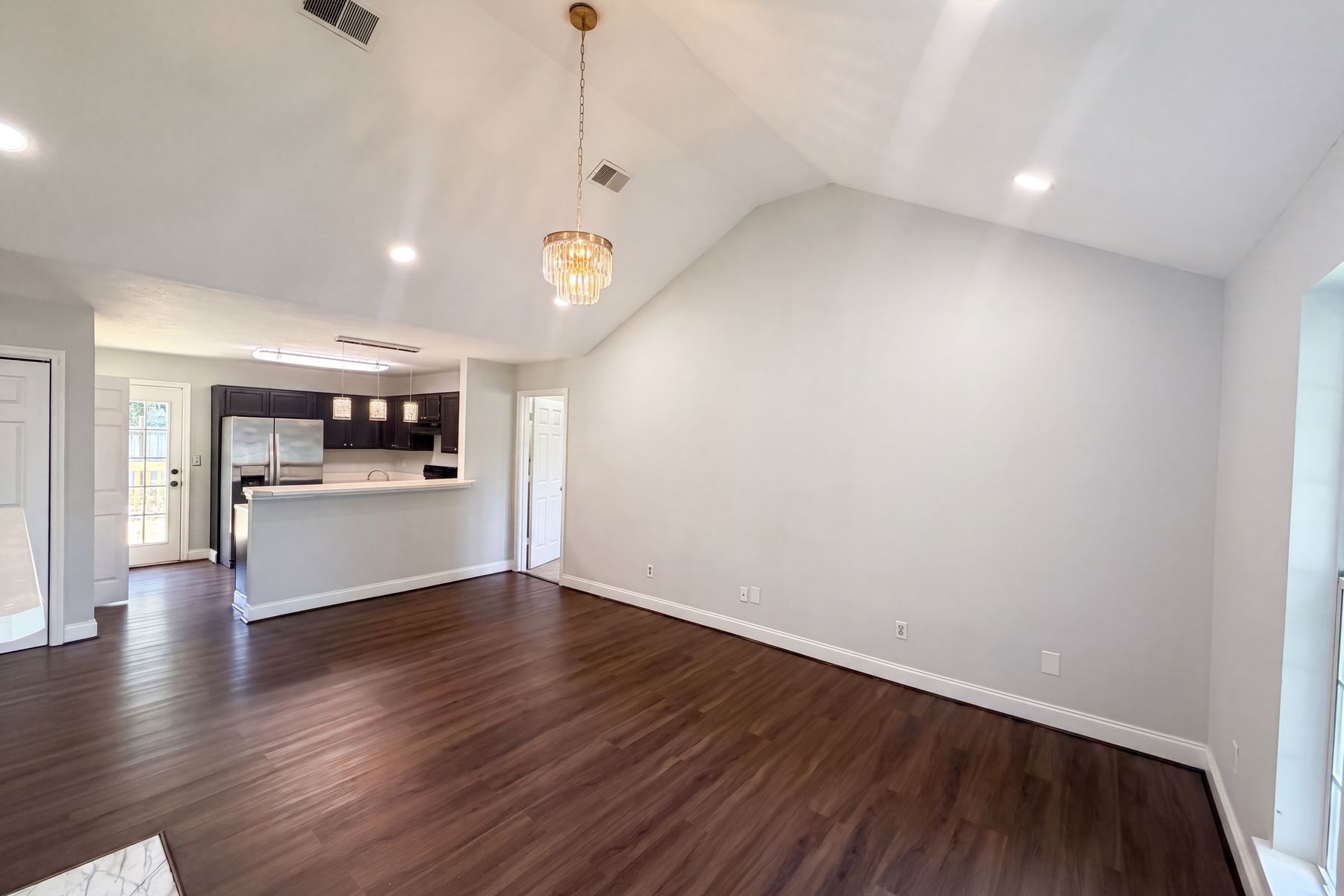 Property photo 3 of 2 Ember Way