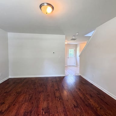Property photo 3 of 4655 Chapel Ridge Dr