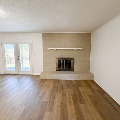 Property photo 3 of 607 State St